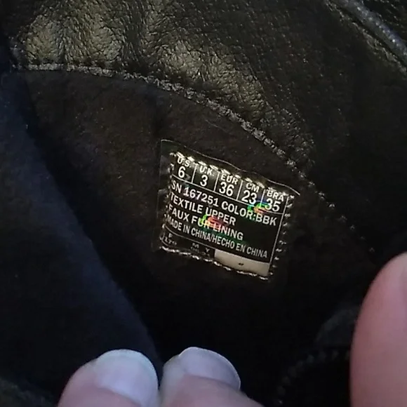 NWT Women's Sketchers black scotchguard bootie or shoe size 6 - Picture 8 of 10